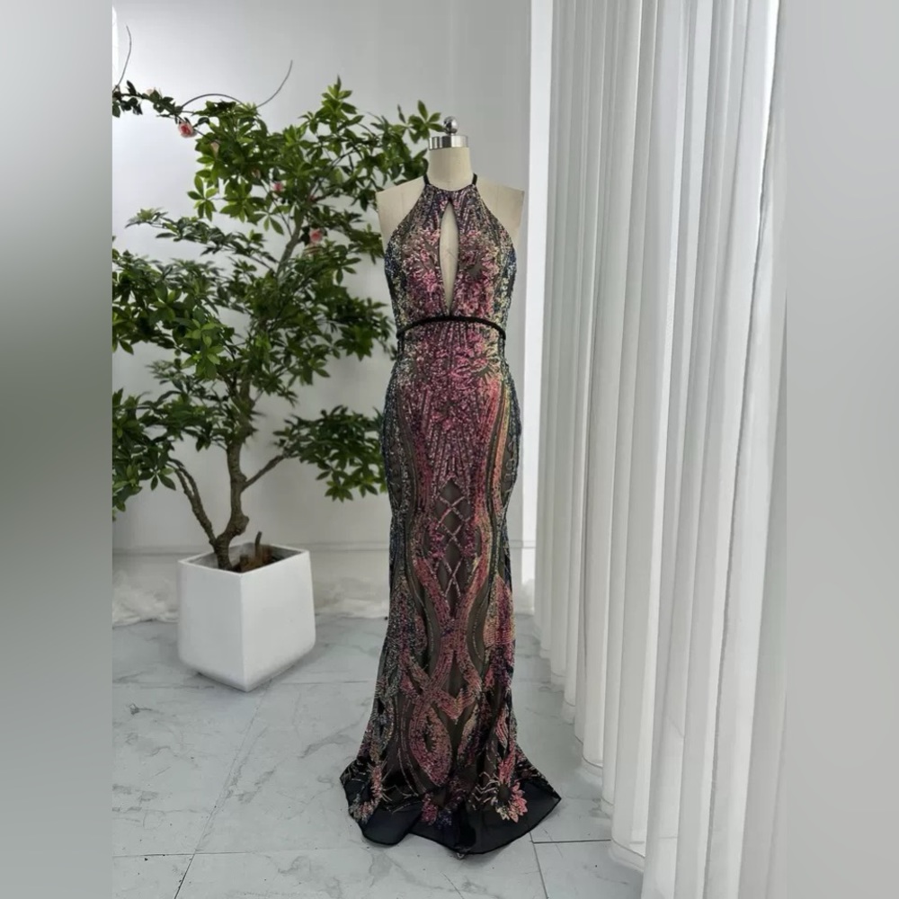 Size M Rose gold deep V-neck sleeveless off-shoulder fishtail sequin dress